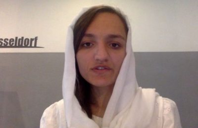 আফগানিস্তান: গাড়িতে লুকিয়ে যেভাবে পালালেন আফগান নারী মেয়র জারিফা গাফারি
