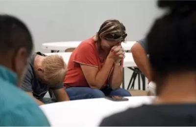 টেক্সাসের স্কুলে বন্দুকধারীর গুলিতে ১৯টি শিশু নিহত