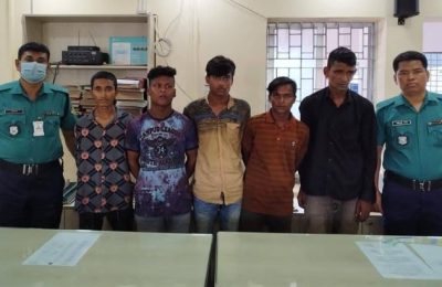 প্রতিবন্ধী মেয়েকে একা পেয়ে ধর্ষণ চেষ্টা, ৫ যুবক গ্রেপ্তার