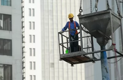 কাতারে বেতনের দাবিতে বিক্ষোভ করায় বাংলাদেশিসহ বিদেশি শ্রমিক বহিষ্কার