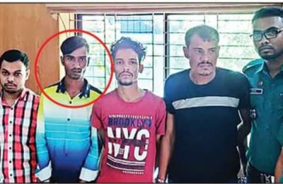 স্ত্রীকে হত্যার পর মরদেহ ড্রামে ভরে ফেলে দেয় স্বামী লাশভর্তি ড্রাম কর্মস্থলের গুদামে রেখে দুইদিন অফিসও করেন স্বামী