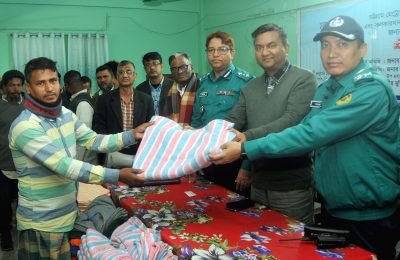 টিইউসি চট্টগ্রাম জেলার উদ্যোগে কম্বল বিতরণ