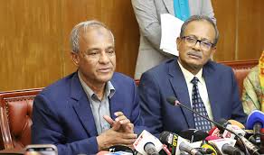 নিরাপত্তা ঝুঁকিতে ২০ জন, প্রথম আলো ও ডেইলি স্টার সম্পাদকের জন্য গানম্যান: স্বরাষ্ট্র উপদেষ্টা