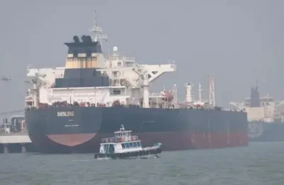 হরমুজ প্রণালি সচল রাখতে পদক্ষেপ ভাবছে ইউরোপীয় ইউনিয়ন: কায়া কালাস