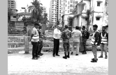 জলাবদ্ধতা কমাতে খালের বাঁধ অপসারণের নির্দেশ, কাজ পরিদর্শনে সিডিএ চেয়ারম্যান