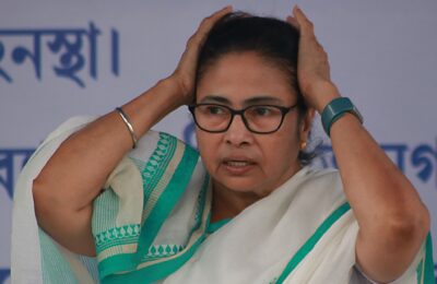 হার মানতে নারাজ মমতা, পশ্চিমবঙ্গে নতুন সরকার গঠনের তোড়জোড়—রাজনীতিতে শুরু নতুন সমীকরণ